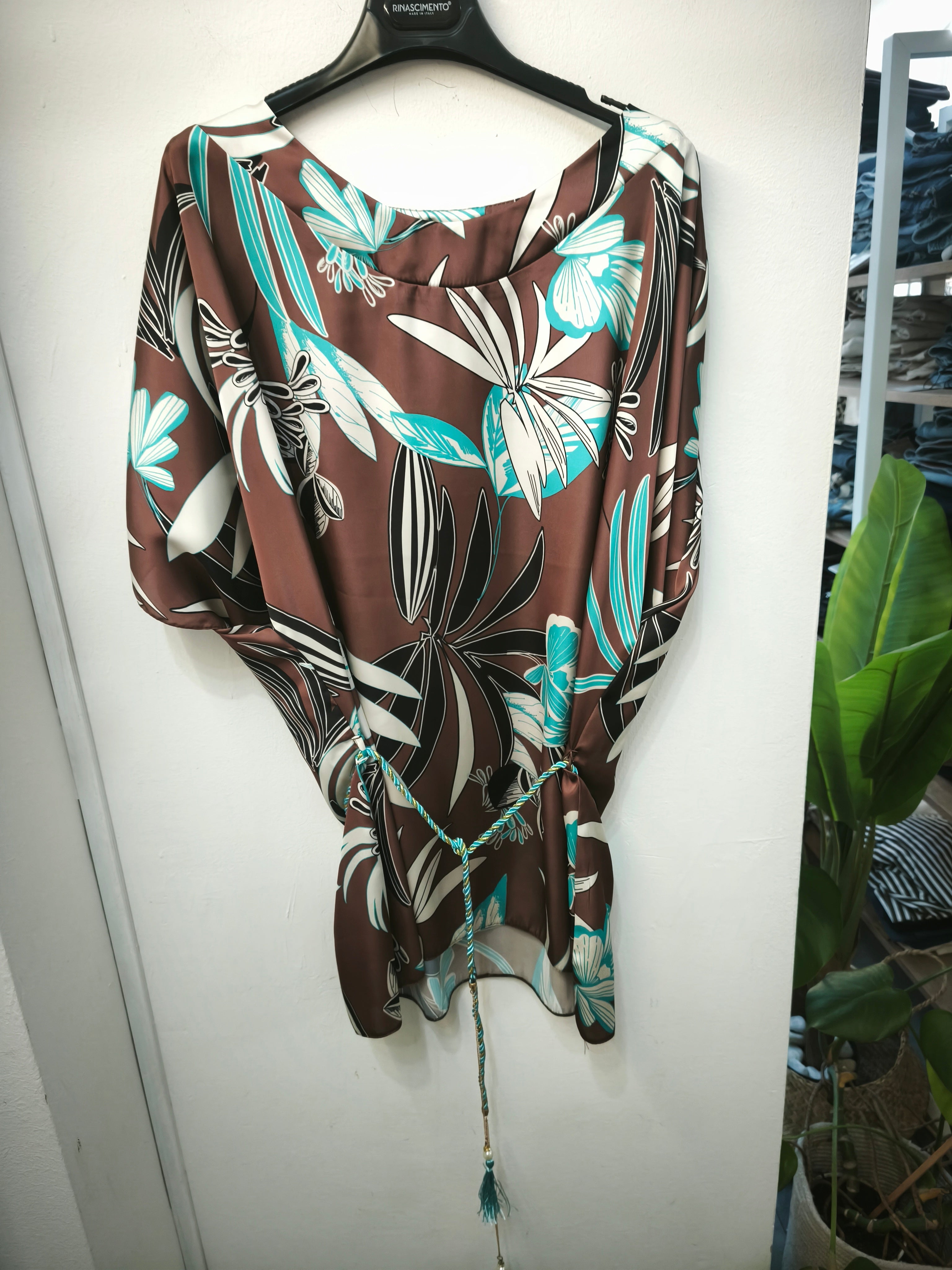 Maglia floreale marrone