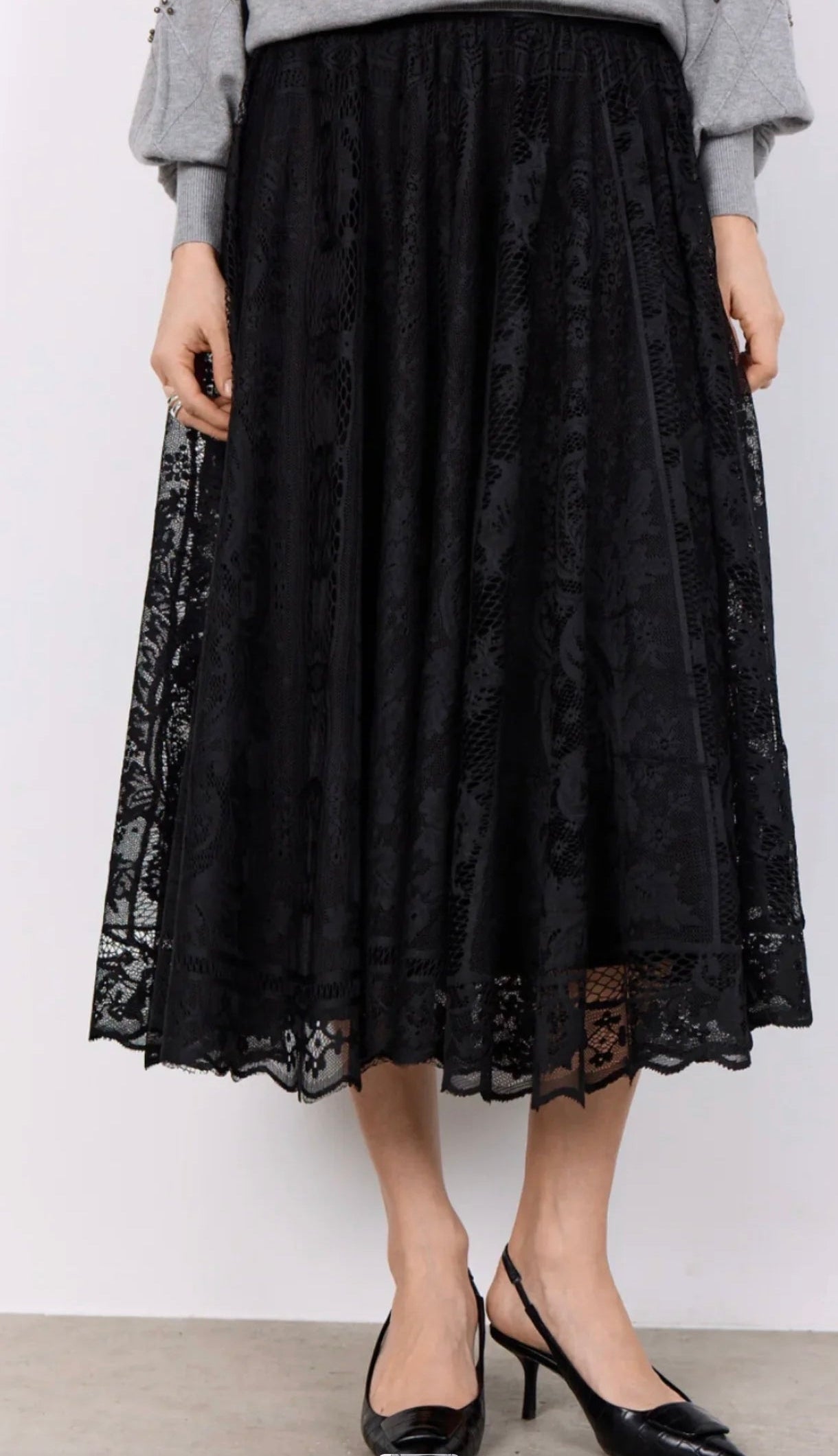 Gonna ampia in pizzo