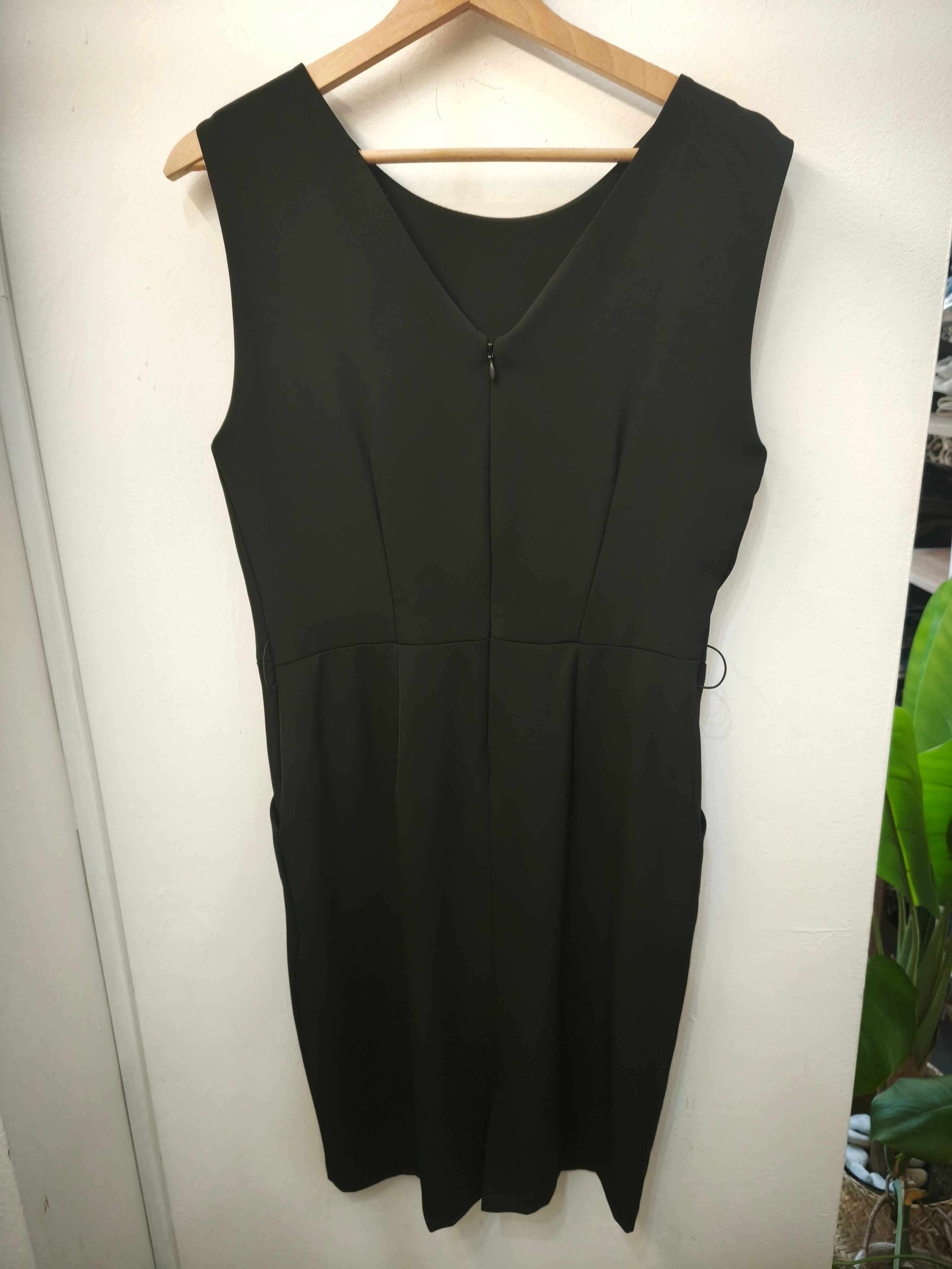 Abito midi con cintura