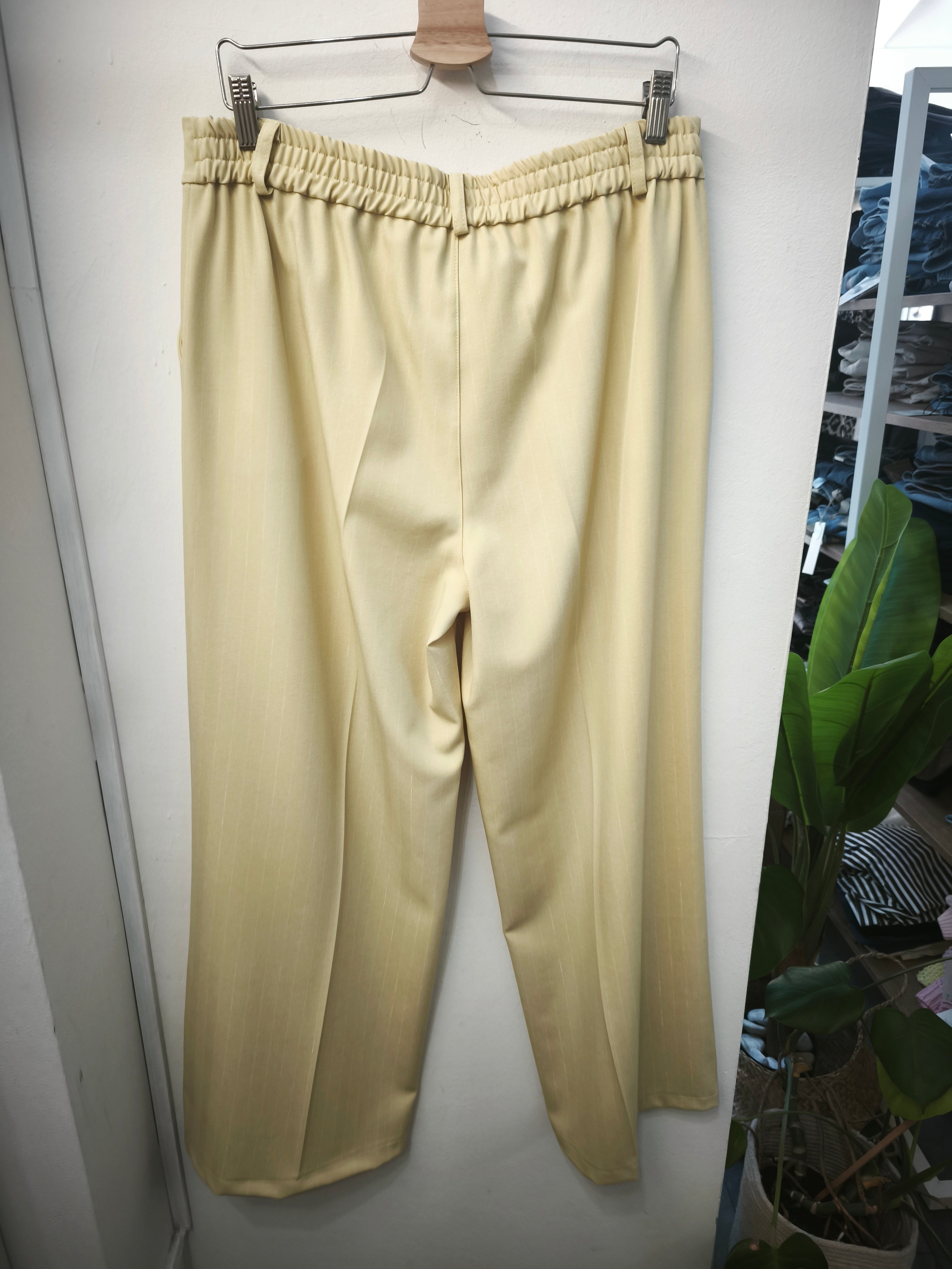 Pantalone palazzo giallo