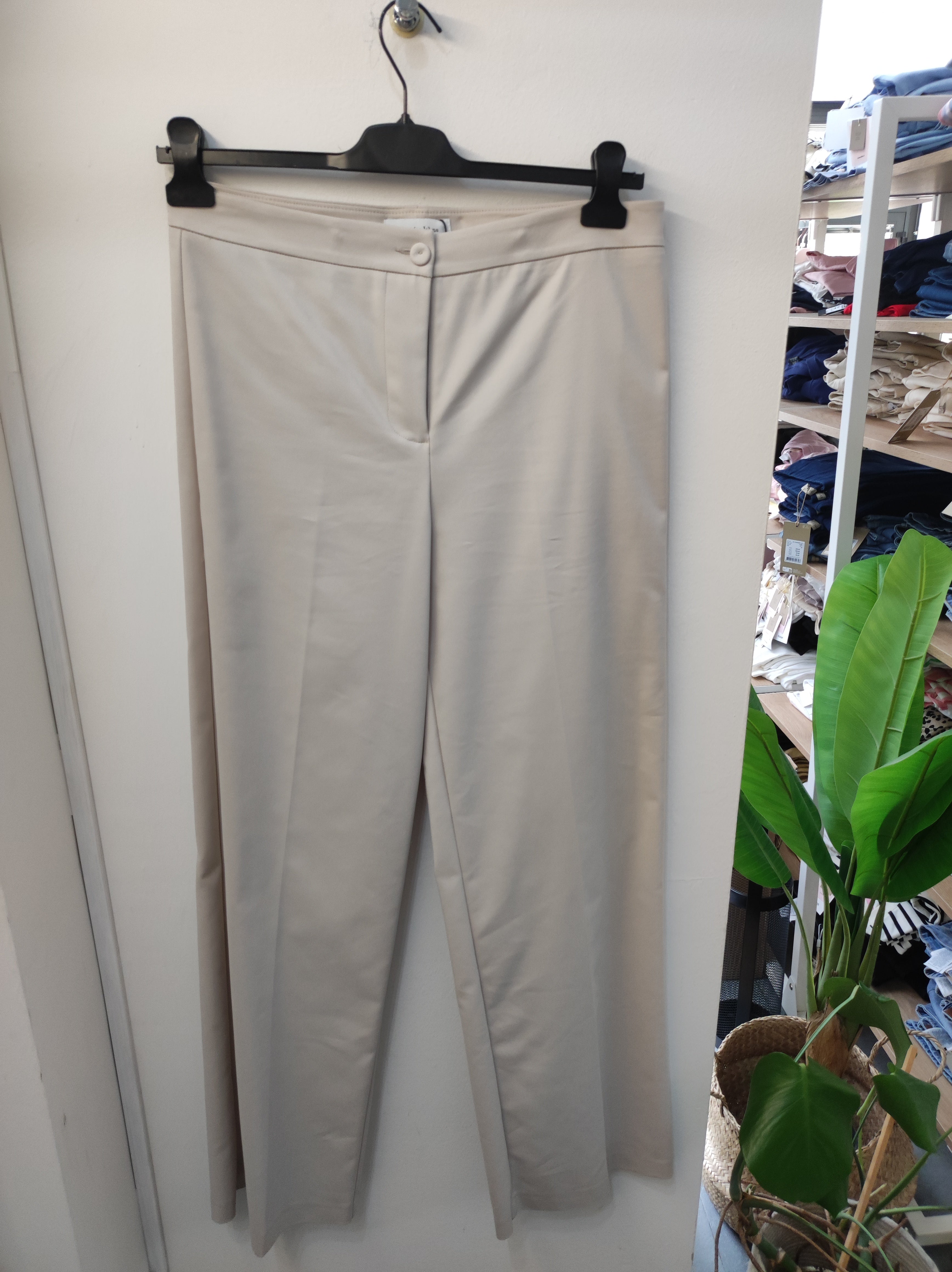 Pantalone gamba a palazzo beige