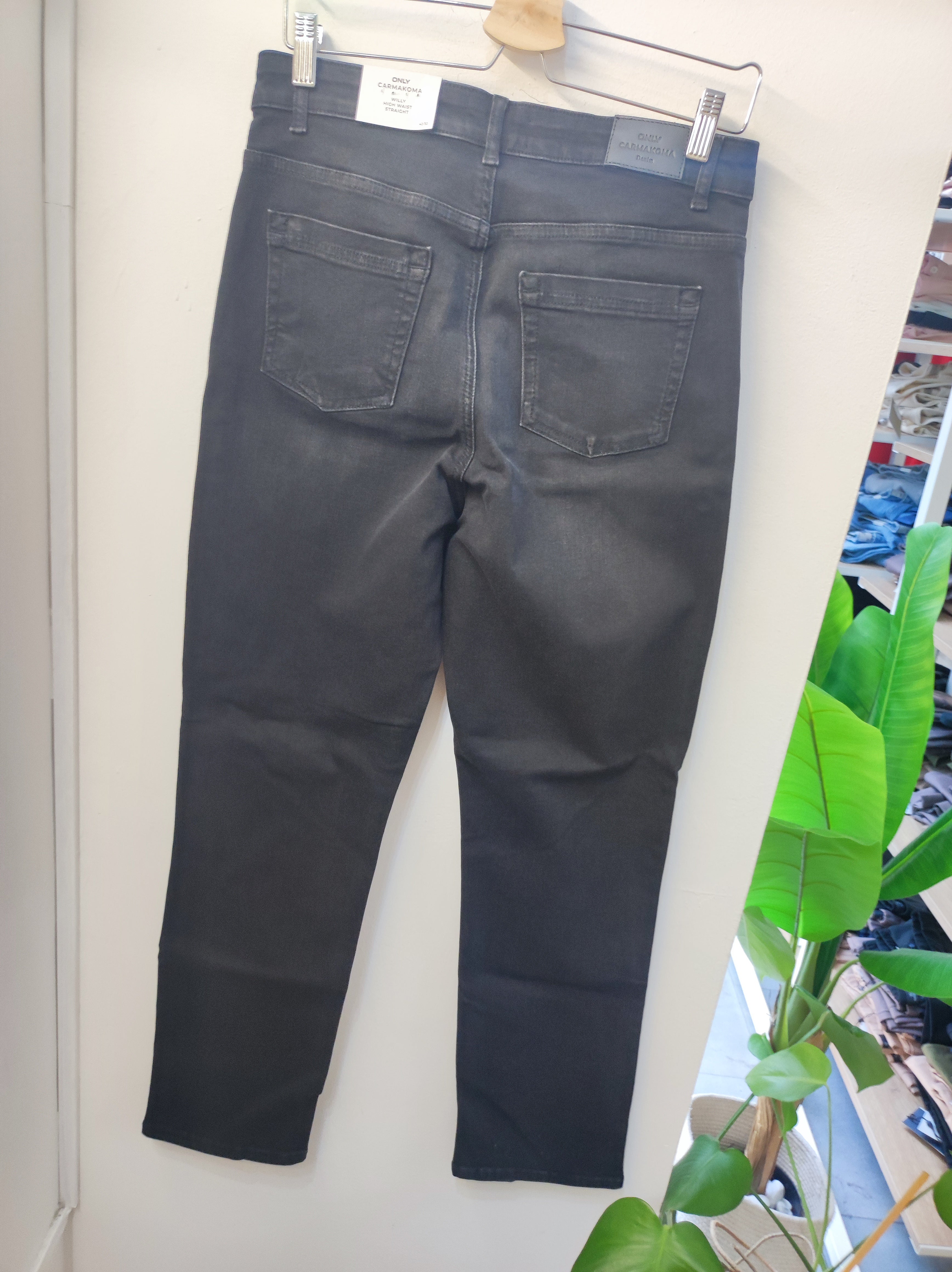 NUOVA COLLEZIONE -JEANS WILLY straight