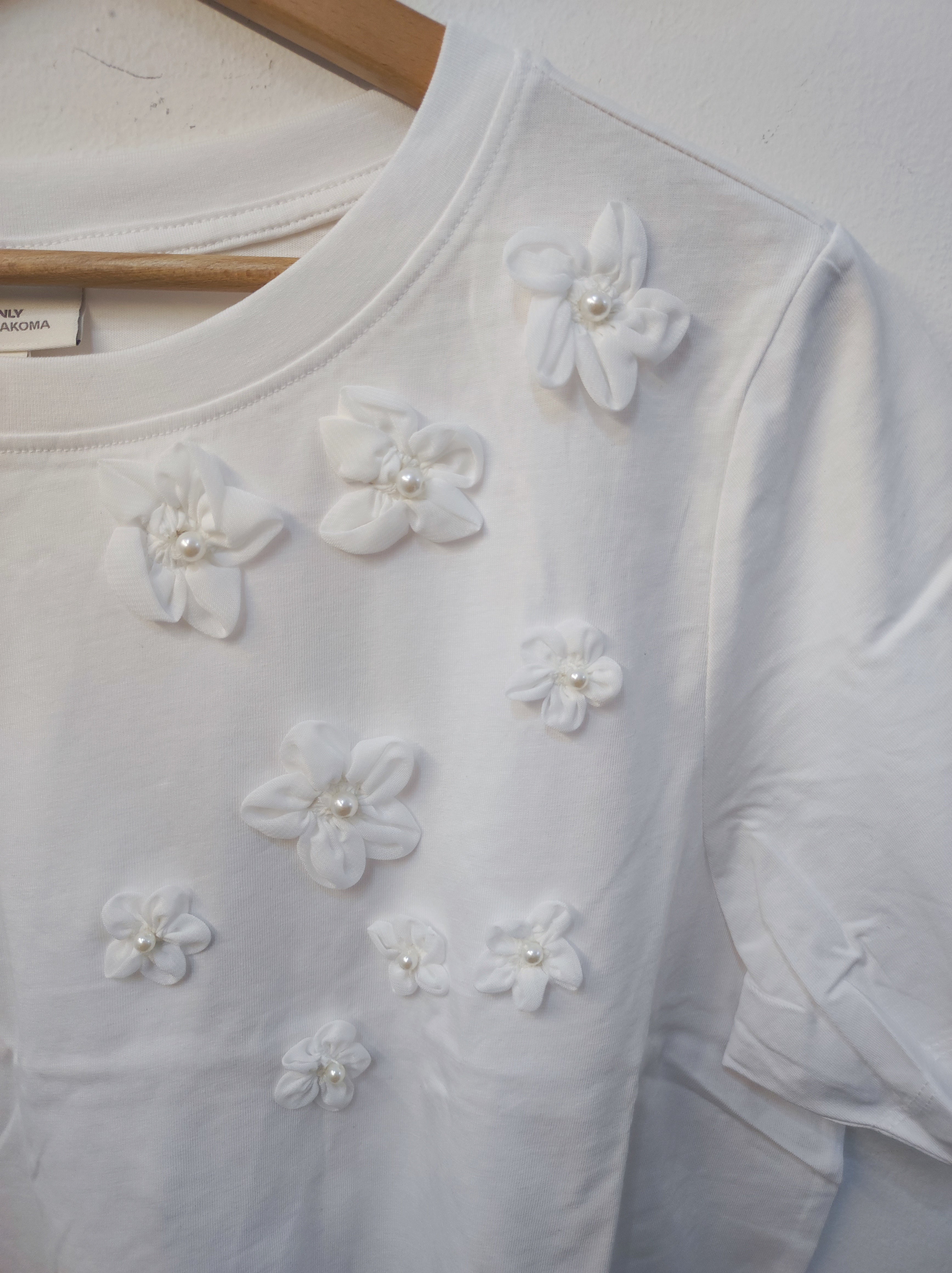 NUOVA COLLEZIONE - t-shirt fiori