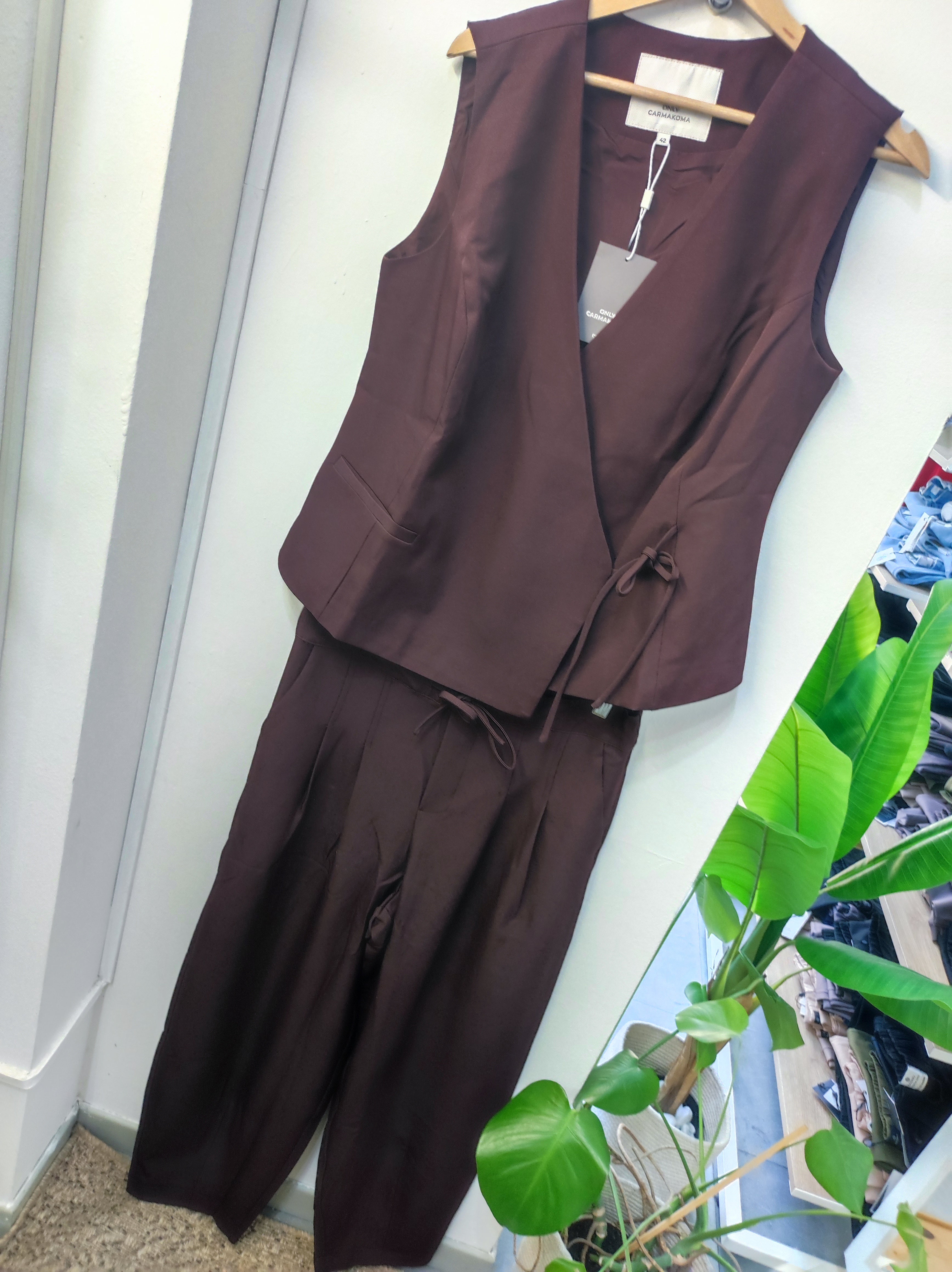 NUOVA COLLEZIONE - gilet veras