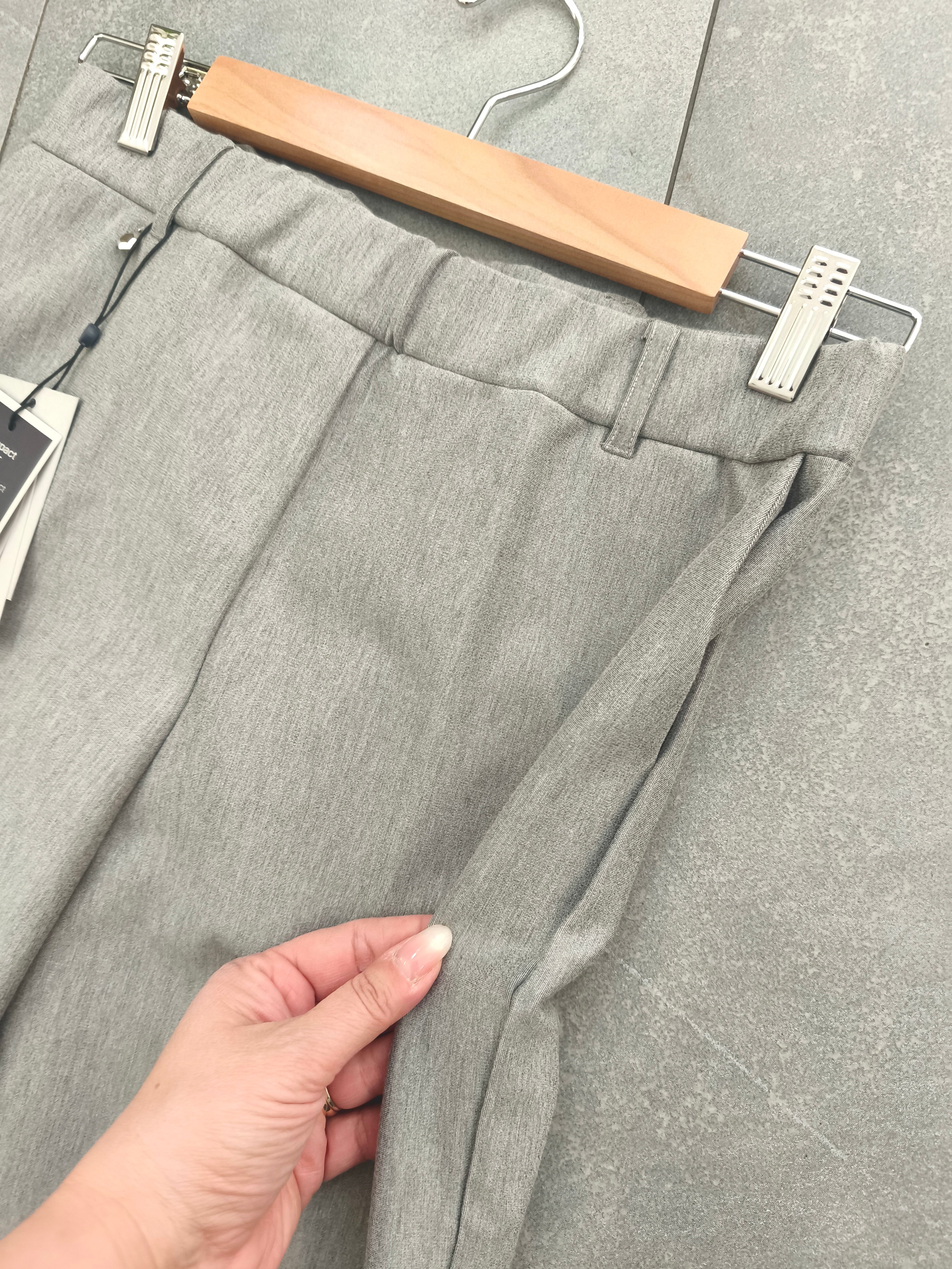 Straight ragno grigio